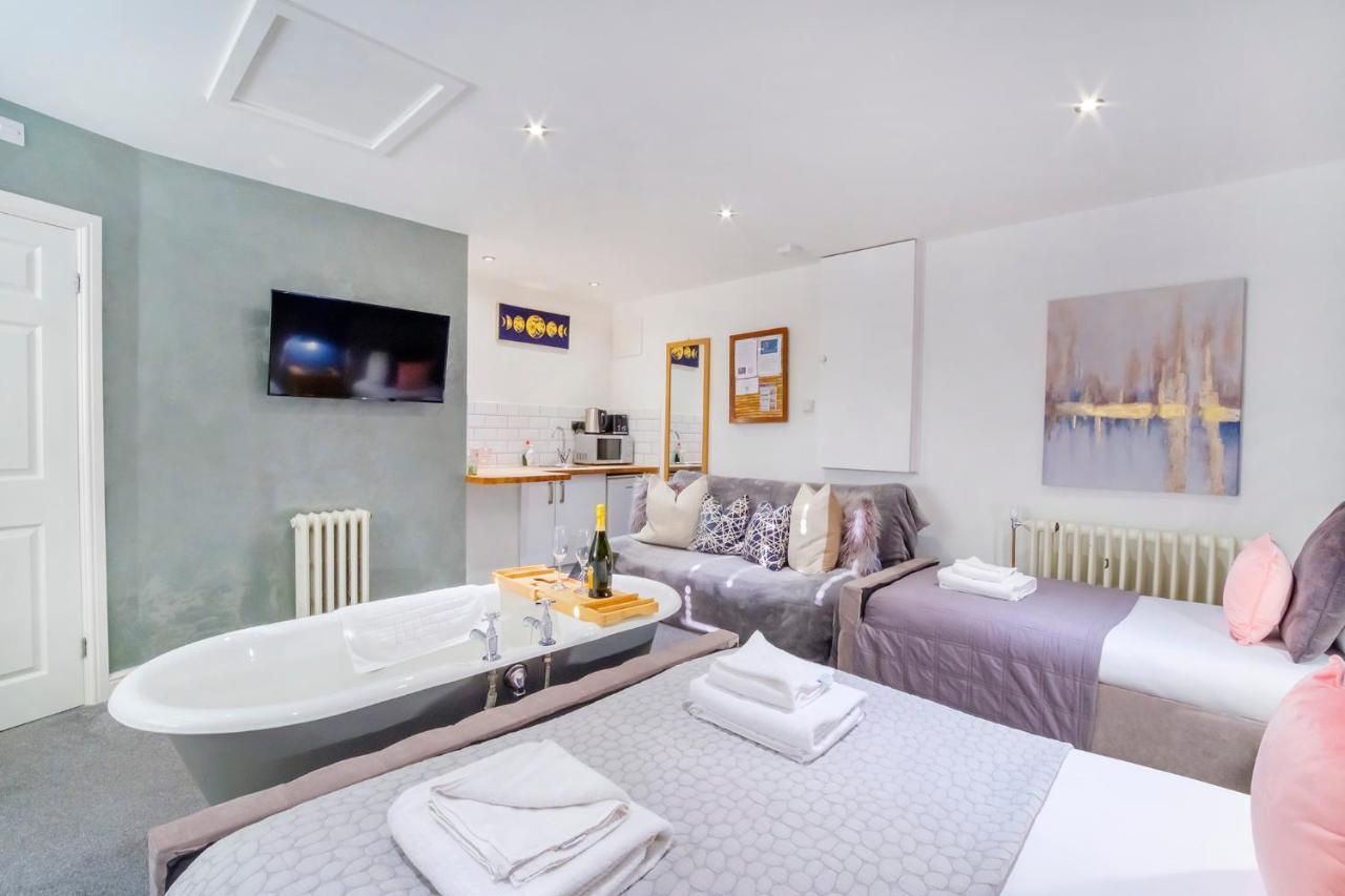 Апартаменты The Stables Luxury House With Hot Tub Йорк Экстерьер фото